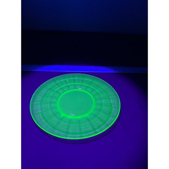 Fostoria ,Fairfax Pattern Banded Ring Uranium Green Depression Glass Sm Plate 6. - Picture 1 of 6